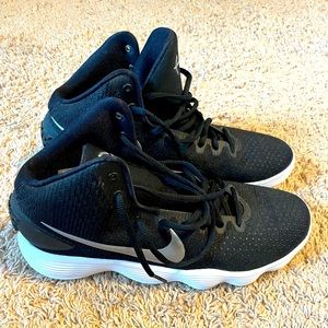 Nike Hyperdunk 2017 High Tops. Men’s size 11.5. Great condition.